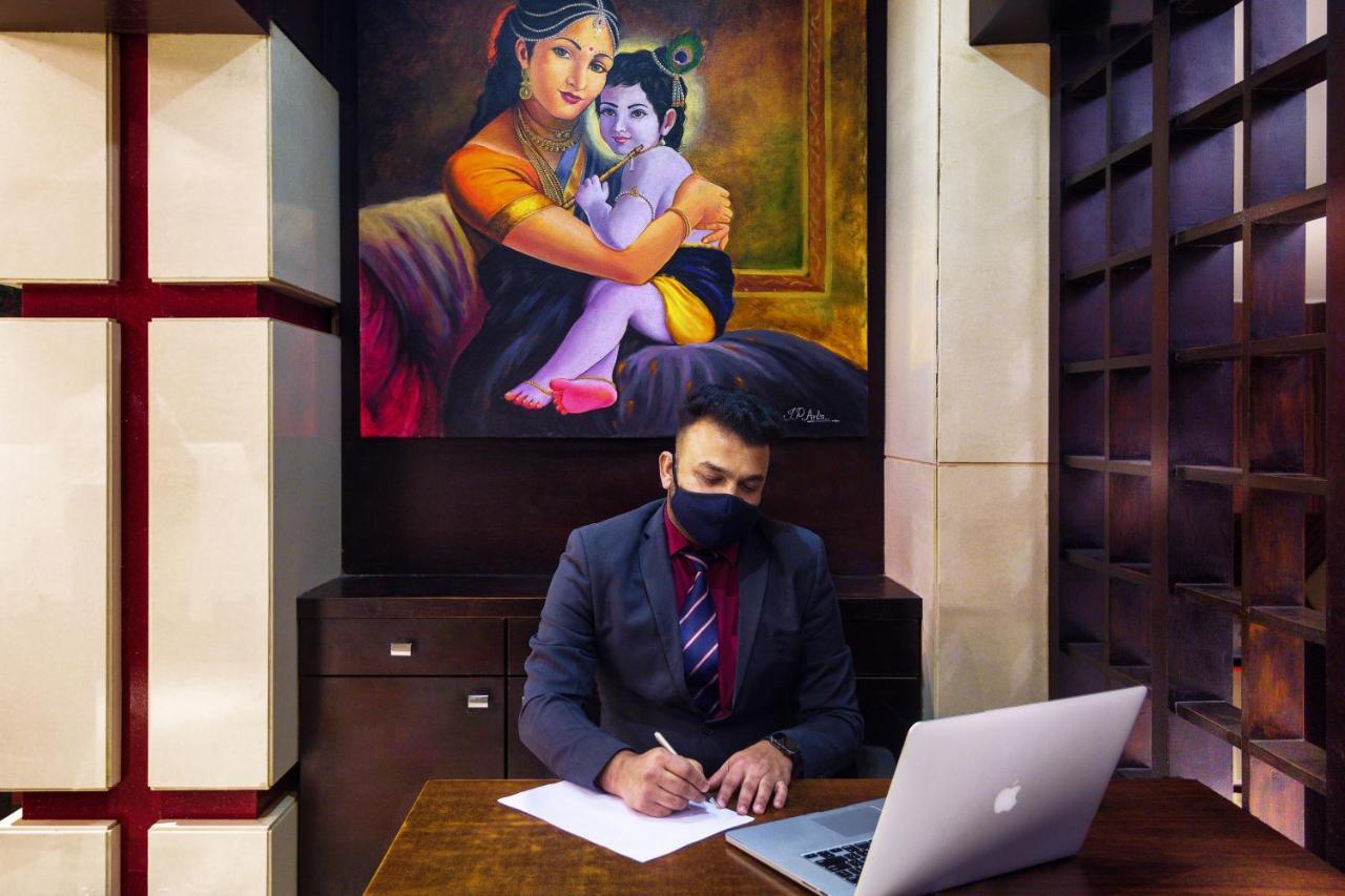 Arnna Hotel - Goregaon Mumbai  Buitenkant foto