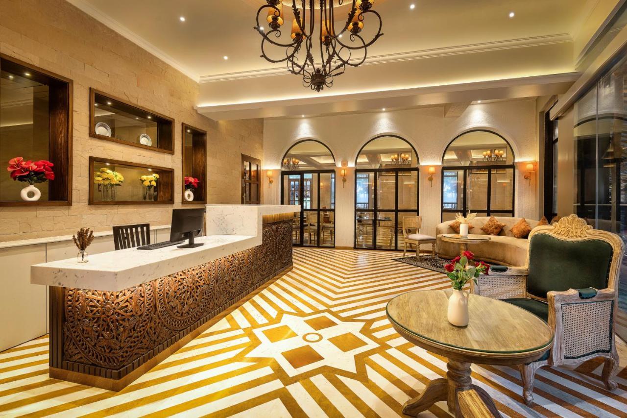 Arnna Hotel - Goregaon Mumbai  Buitenkant foto