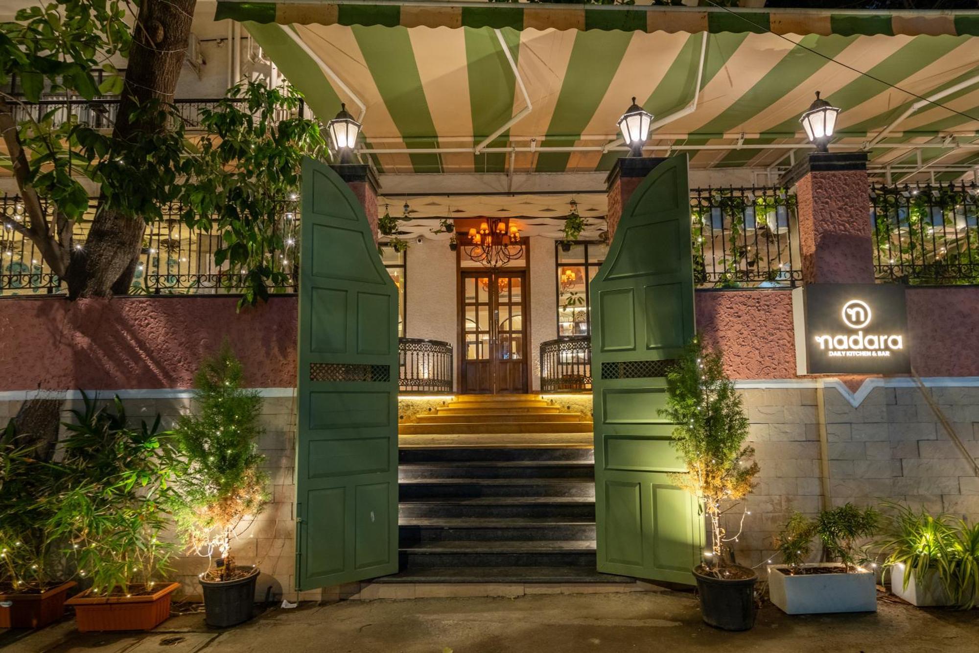 Arnna Hotel - Goregaon Mumbai  Buitenkant foto