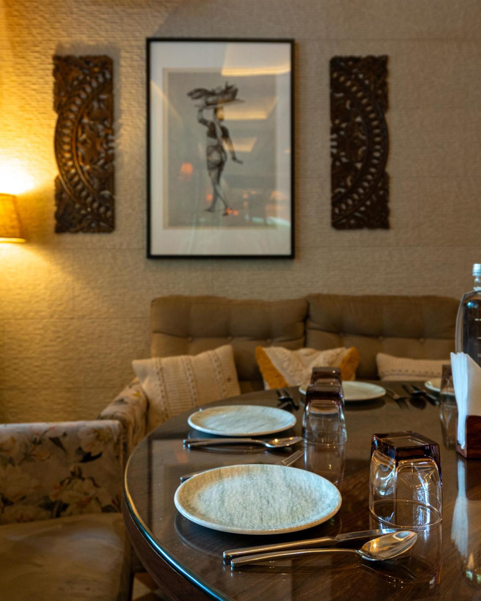 Arnna Hotel - Goregaon Mumbai  Buitenkant foto